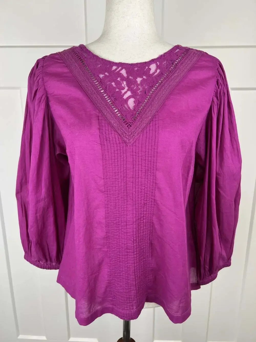 Farm Rio Anthropologie NWT Small Magenta Cotton Lace Balloon Sleeve Blouse